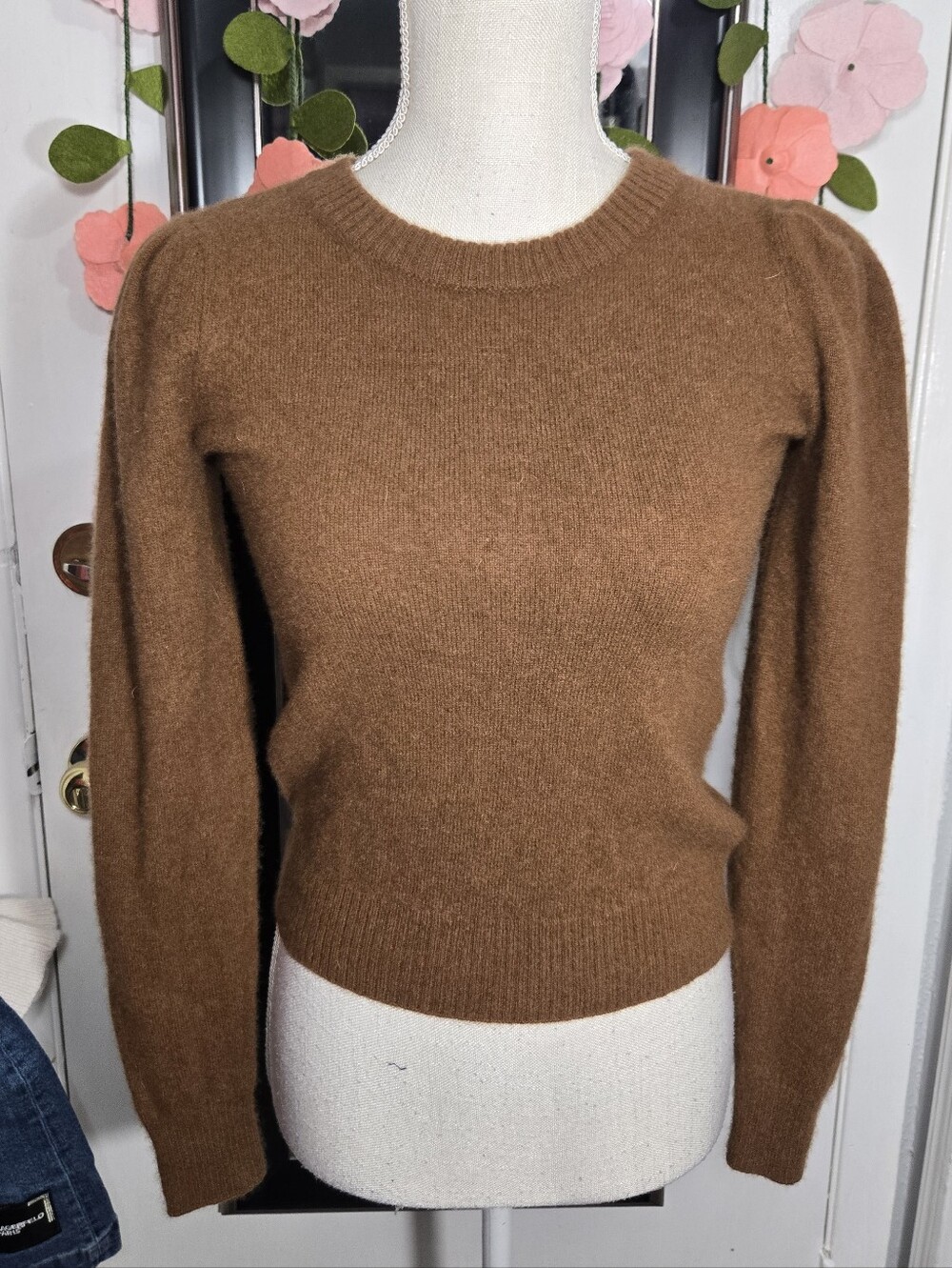 Reformation Jeans Women's Cashmere Sweater Slightly Puffy Shoulders Sz Small